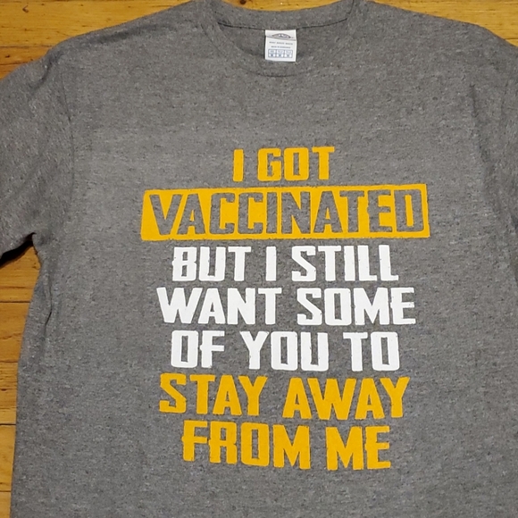 None Other - NWOT I got vaccinated logo t shirt size small